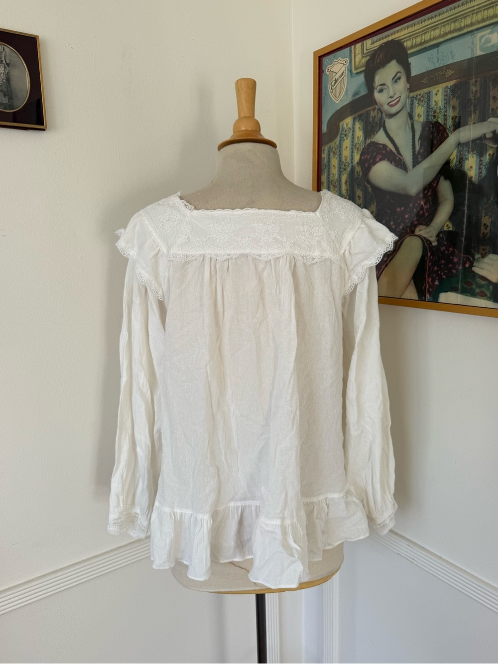 White Cotton Lace-Trim Peasant Blouse - Picture 5 of 5